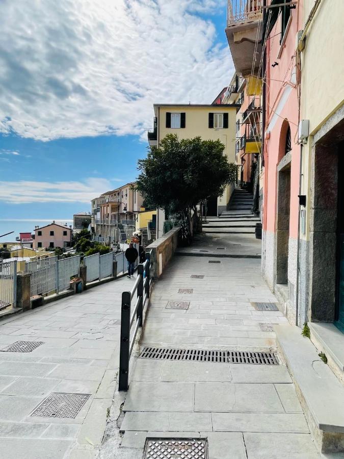 I Colori Di Rio Apartment Riomaggiore Luaran gambar